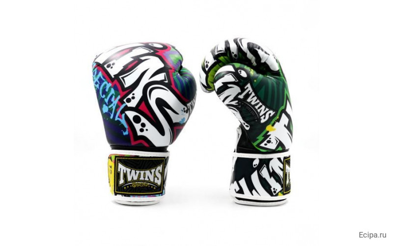 Боксерские перчатки Twins Special FBGVL4-68 Graffiti 14 oz
