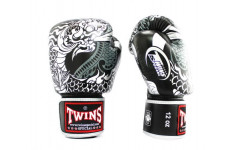 Боксерские перчатки Twins Special FBGVL3-52 Dragon black-silver 10 oz Боксерские перчатки Twins Special FBGVL3-52 Dragon black-silver 10 oz