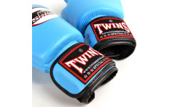 Боксерские перчатки Twins Special BGVL3 light blue 10 oz